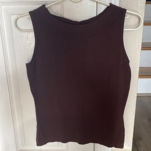 Sleeveless top size S